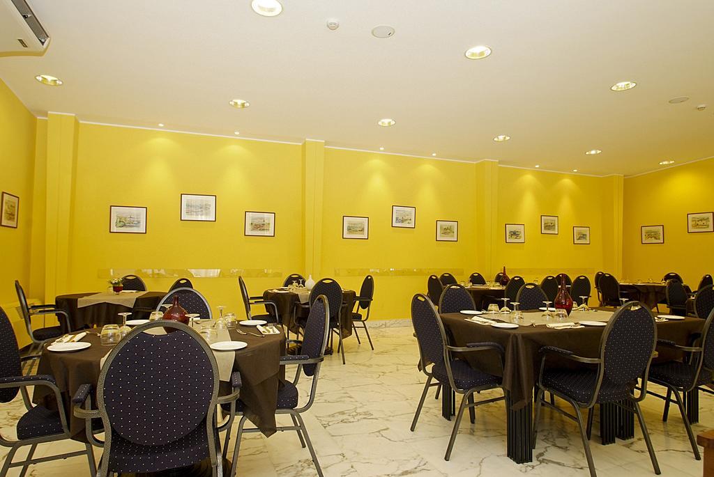 Hotel Mediterraneo Chianciano Terme Eksteriør billede
