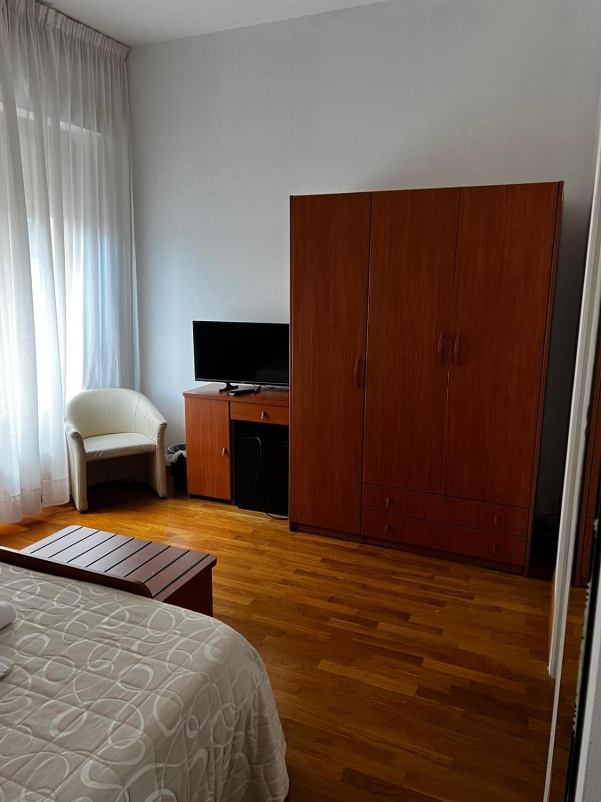 Hotel Mediterraneo Chianciano Terme Eksteriør billede